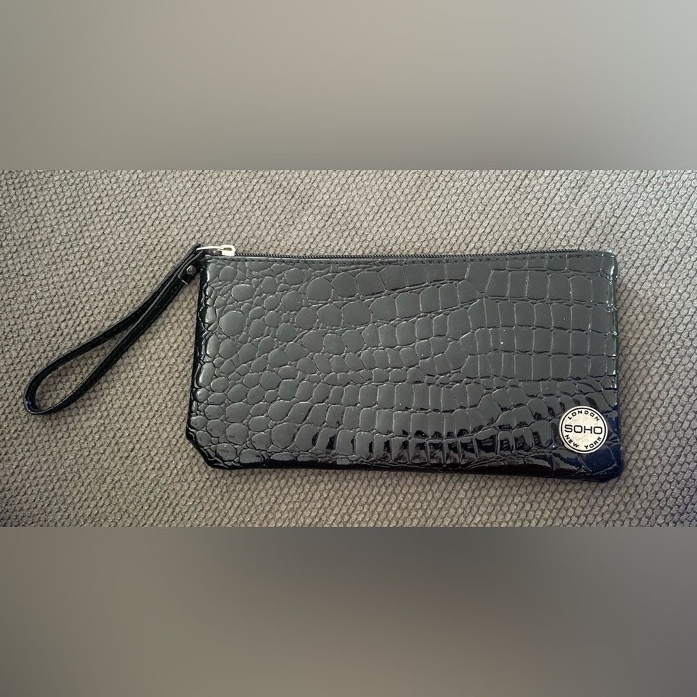 London SOHO New York Black Make Up Pouch Wristlet